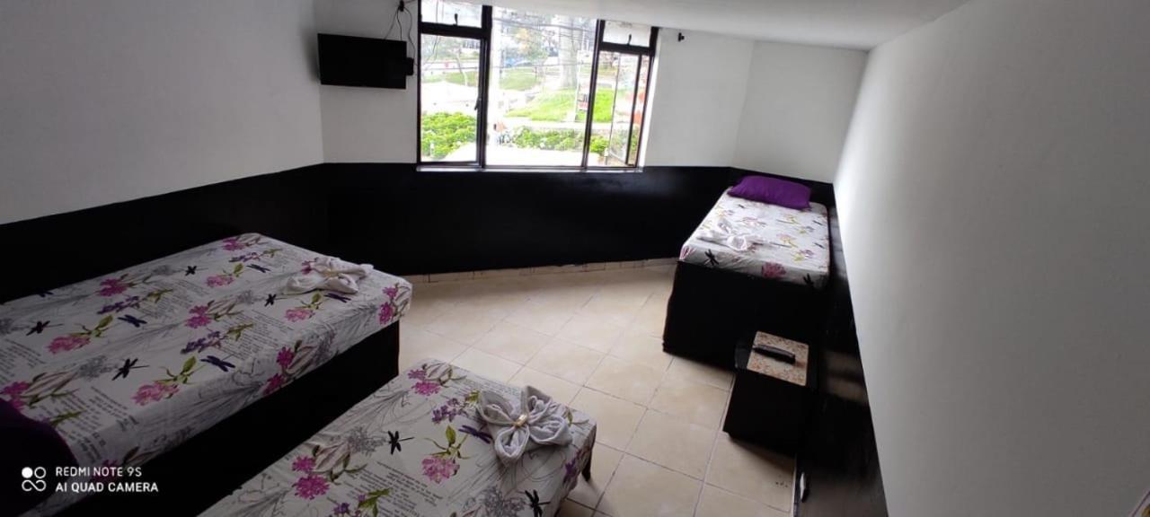 El Amanercer Parque Del Agua Residencia Muy Central Hotel Manizales Kültér fotó