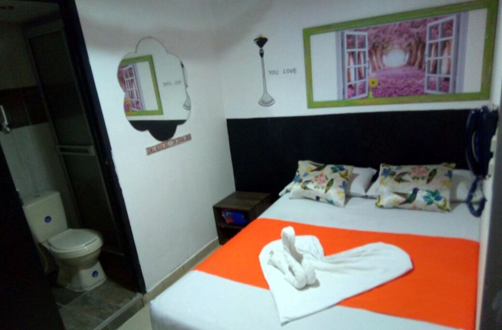 El Amanercer Parque Del Agua Residencia Muy Central Hotel Manizales Kültér fotó